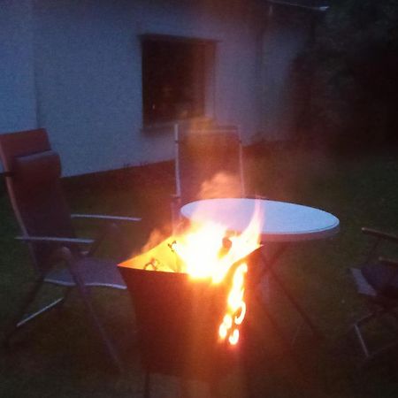 Ferienwohnung Endora Im Harzer Stil, Handgefertigte Moebel - Wlan-Garage Hohegeiß Exterior foto